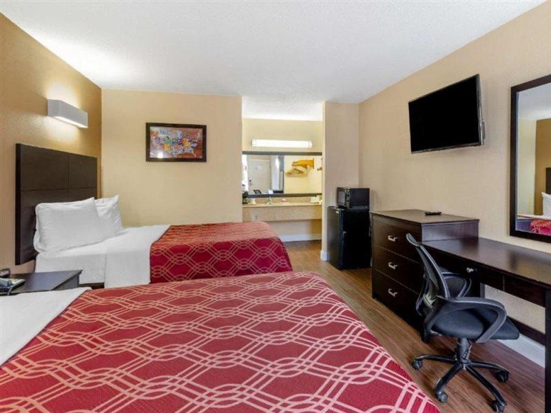 Econo Lodge Civic Center Roanoke Eksteriør billede