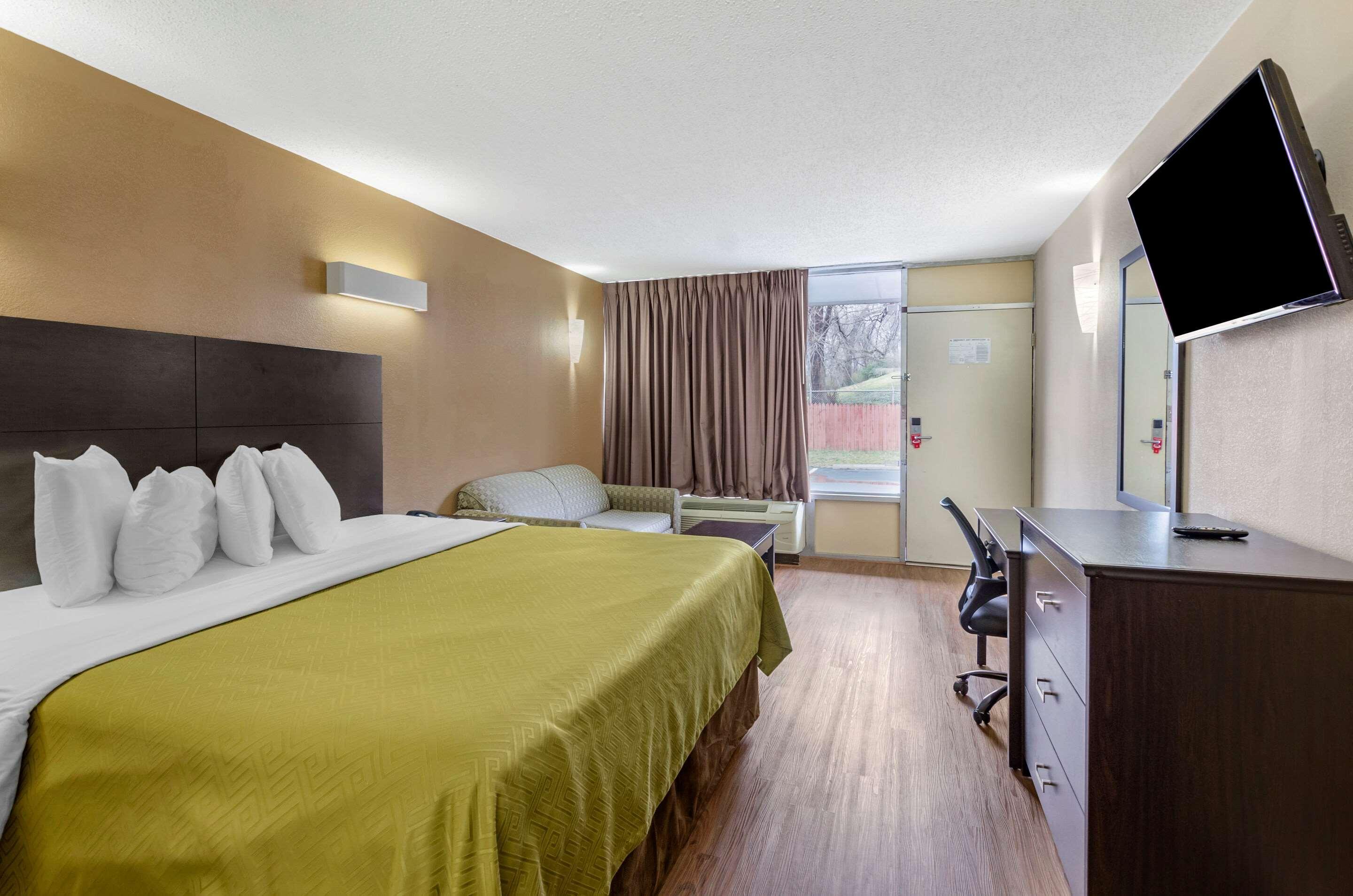 Econo Lodge Civic Center Roanoke Eksteriør billede